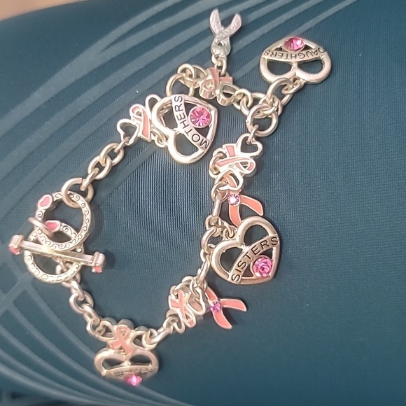 Breast Cancer awareness bracelet silvertone metal and pink hearts and bows - Picture 1 of 8
